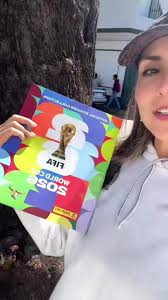 Cliente El Coleccionista con álbum Panini en Mar del Plata